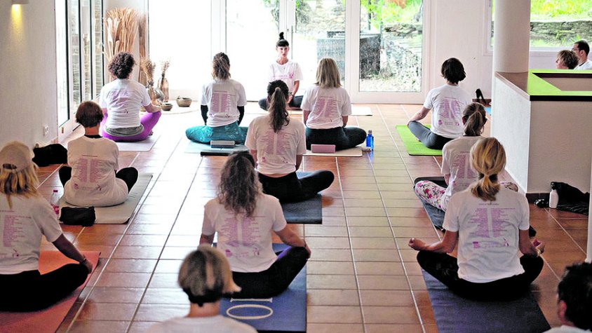 Èxit de la 3a Masterclass Benèfica de Ioga contra el Càncer 