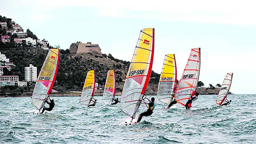 Roses enforteix l’esport nàutic