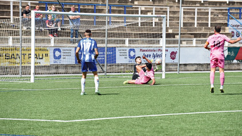 La Unió colpeja primer