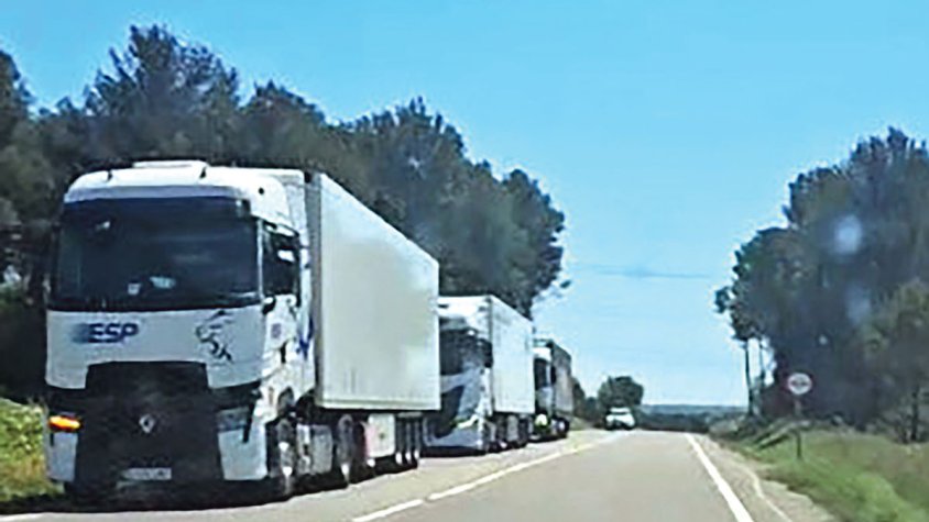 Camallera denuncia el col·lapse diari de camions a la GI-623