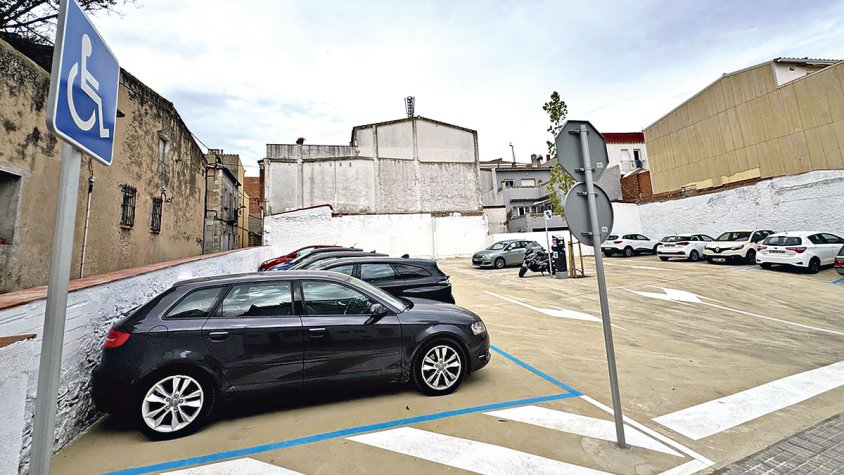 Aparcament regulat al solar de La Palmera 