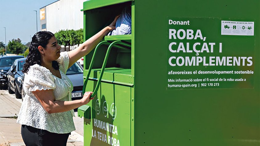 Reciclen més de vuit tones de roba per a la recollida selectiva