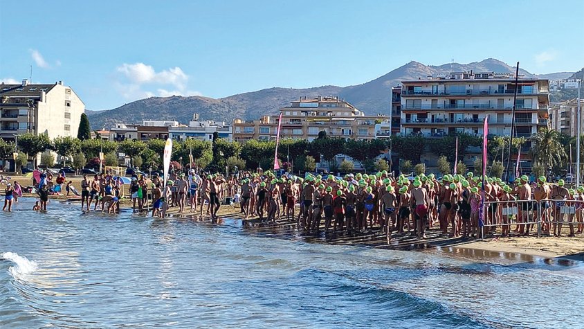 Roses celebra la seva gran festa de la natació