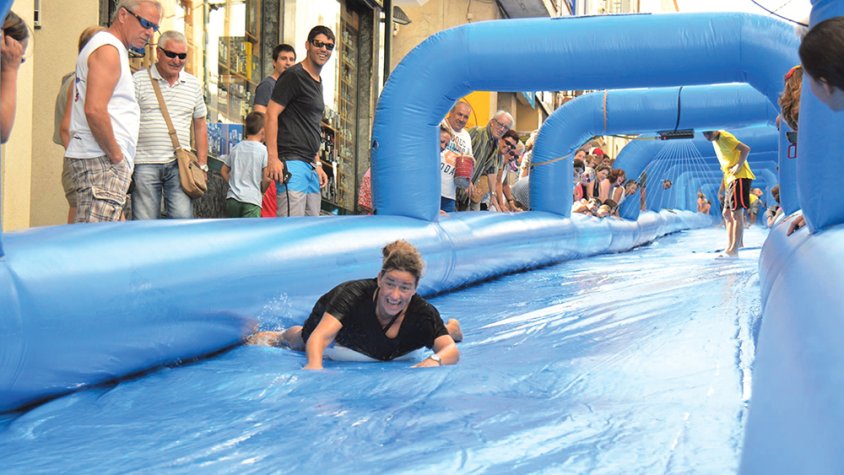 L’Escala s’engalana per la festa major