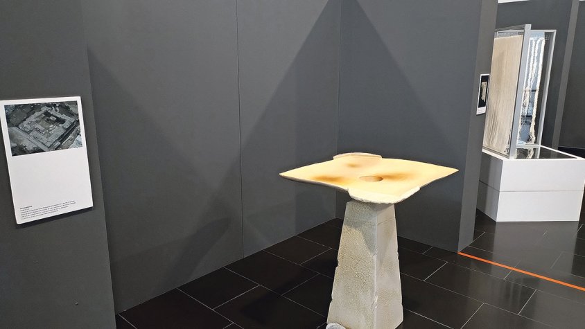 L’exposició col·lectiva ‘Llar eterna’ s’inspira en troballes arqueològiques