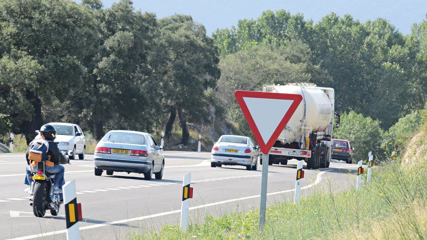 El ministre no vol posar terminis a l’N-II