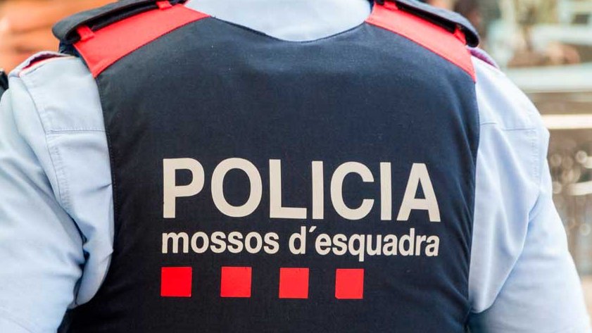 Troben un cadàver sense signes de violència en un canal d’Empuriabrava