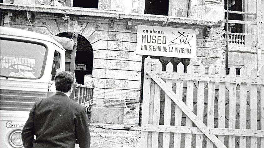 Una mostra recull la promoció del Teatre-Museu Dalí