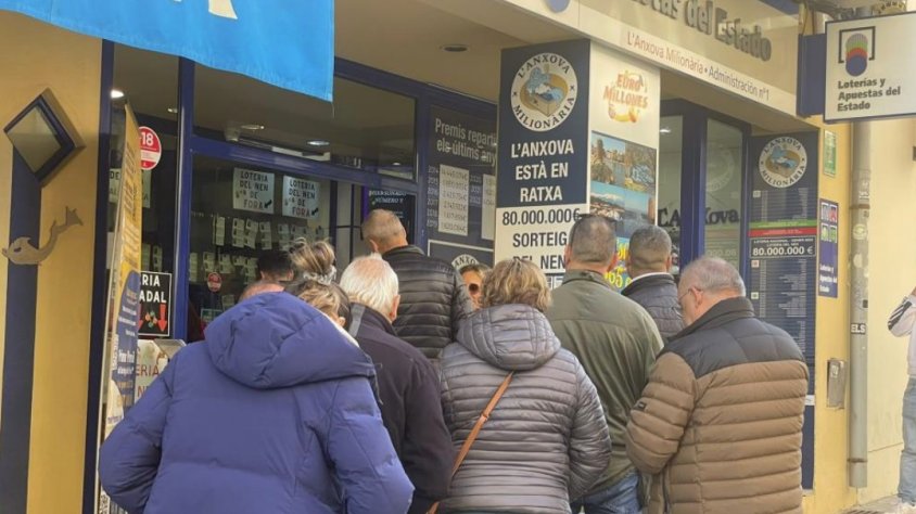 L'Anxova Milionària de l'Escala, pionera amb les criptomonedes