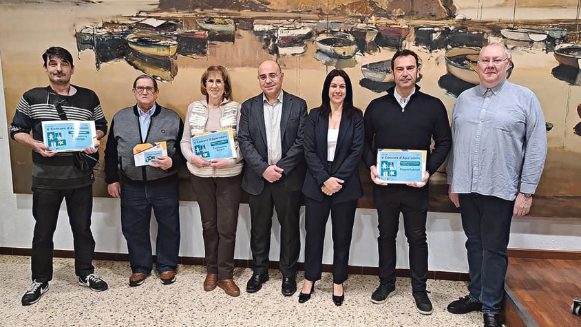Llançà premia els comerços amb la decoració més nadalenca