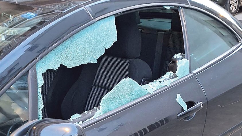 Malmet una trentena de cotxes en dues nits, a Roses