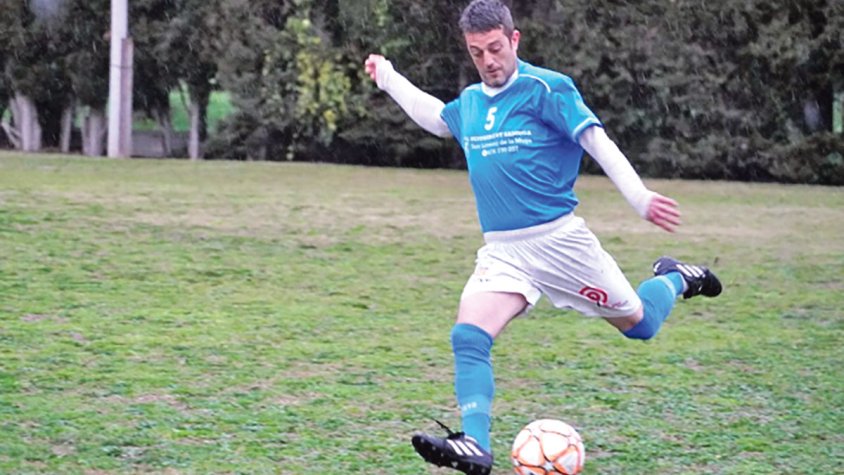 El Vall Muga guanya a domicili i és líder