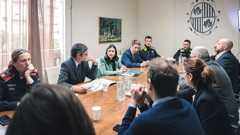 Parlón tanca la porta a crear la regió policial a curt termini