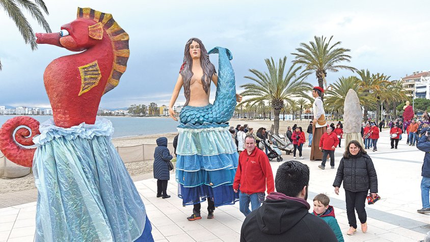 Gran festa gegantera a Roses