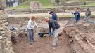 Noves cases emergiran a la Ciutadella de Roses en la campanya d’excavacions