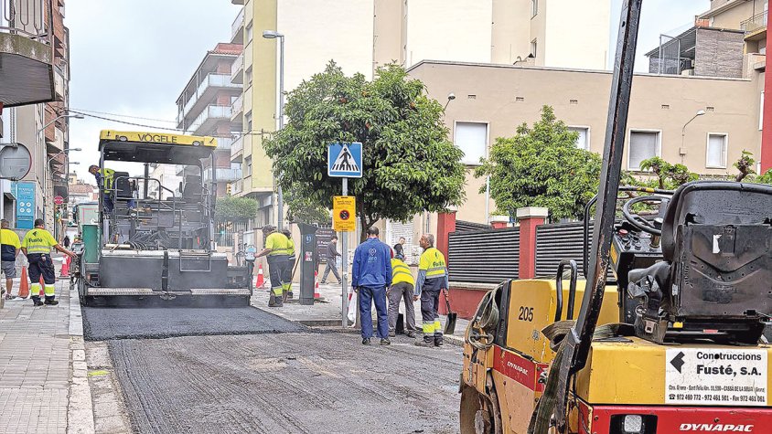 El pla d’asfaltatge arriba al carrer González de Soto