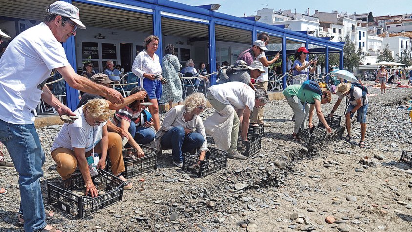 Protesten contra l’especulació urbanística a Cadaqués