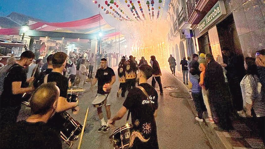 La Jonquera s’omple de foc per celebrar el solstici d’estiu