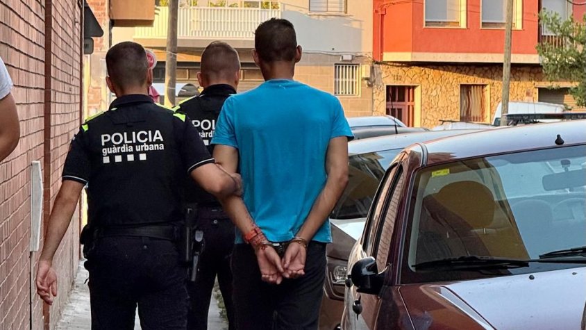 Dispositiu policials nocturns a Figueres amb una detenció i nou denúncies