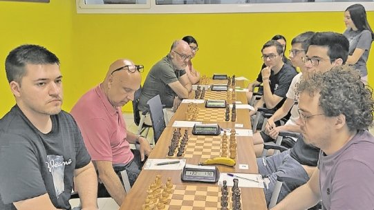 El Club d’Escacs Figueres fa història al podi estatal