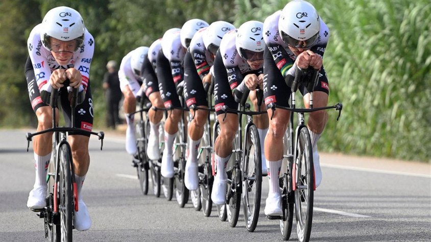 Figueres vibra amb una Vuelta que corona l'equip UAE Team Emirates 