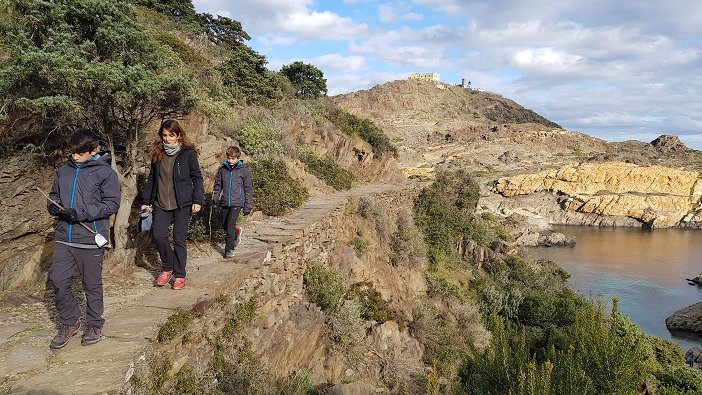 Impulsen l’arranjament del camí de ronda de Cadaqués fins al far