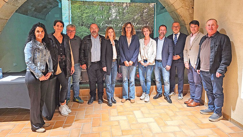 Creen una nova ruta ciclista que segueix el curs del riu Manol creuant set pobles