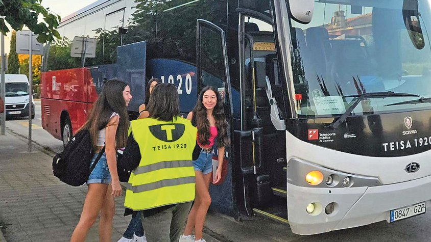 31 alumnes de Batxillerat es queden sense transport