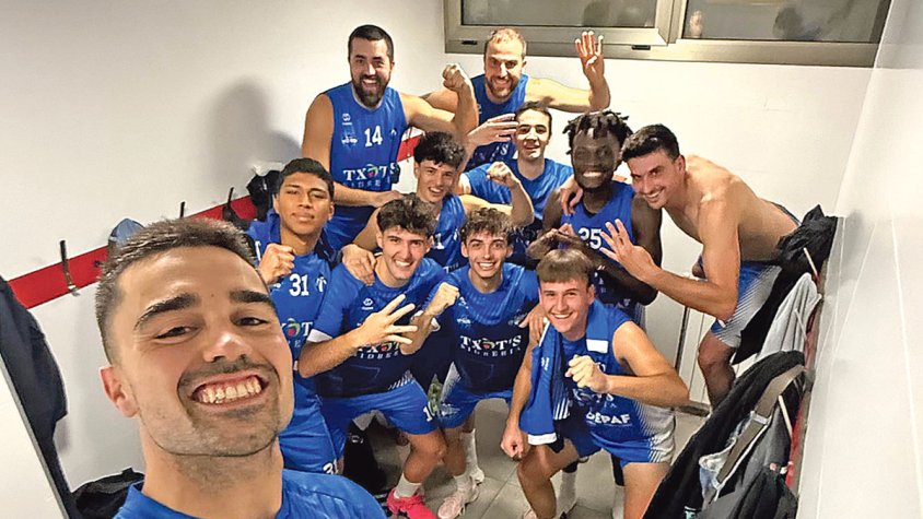 L’Adepaf-Txots guanya i és colíder