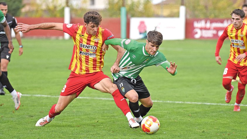 El Peralada empata a casa