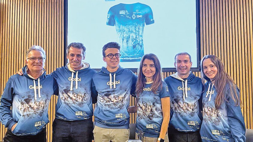 La Mitja agafa el pinzell