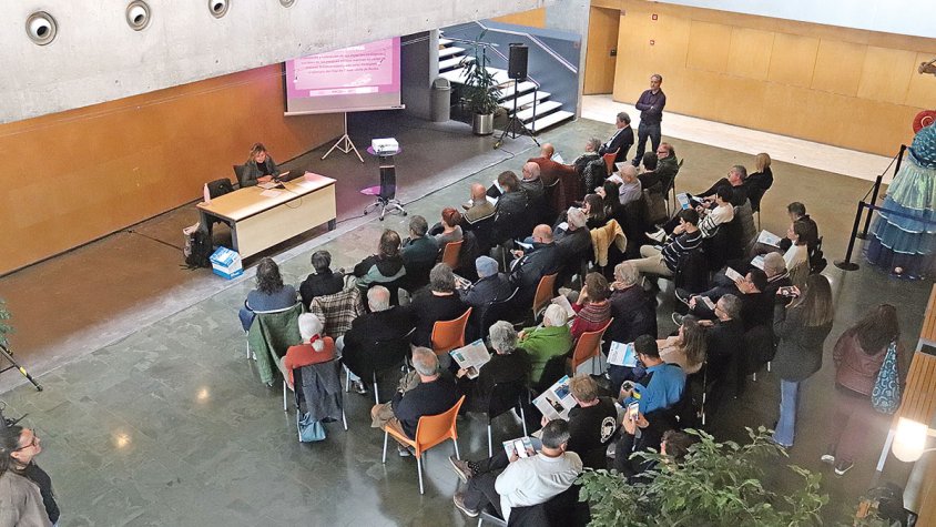 Proposen ubicar els parcs eòlics marins en zones degradades