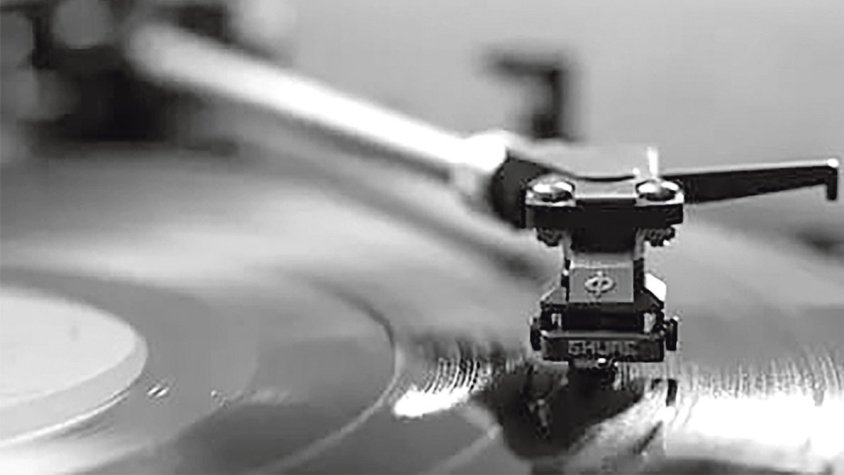 La Biblioteca Ramon Bordas participa en el cicle 78 RPM