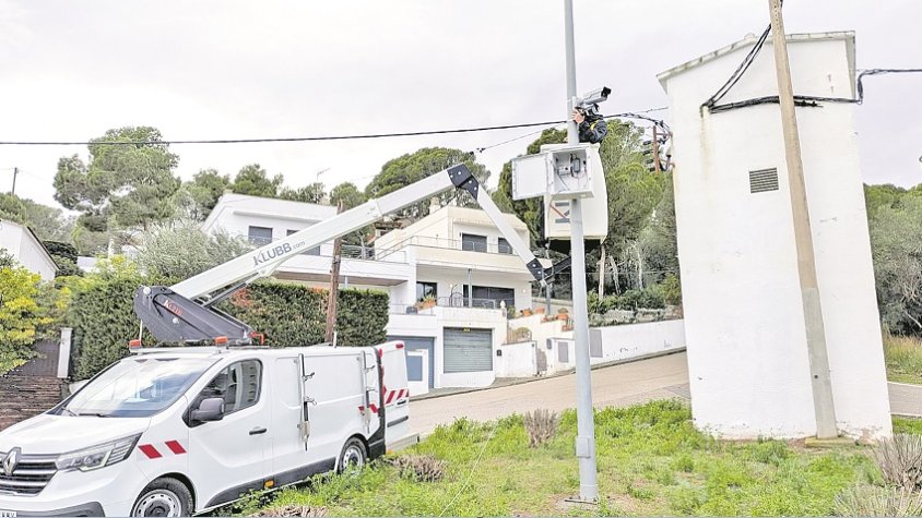 Les carreteres de Portbou i del Port ja tenen càmeres