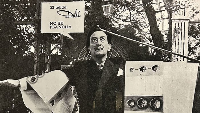 Figueres recorda la Camisa de Dalí, la unió pionera entre art, publicitat i moda