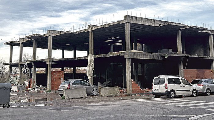 Busquen solucions per l’esquelet del carrer Taure, ‘un focus de problemes’