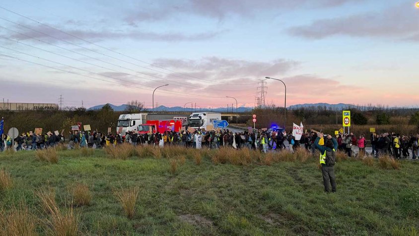 Han fet una marxa lenta fins a la rotonda de Borrassà