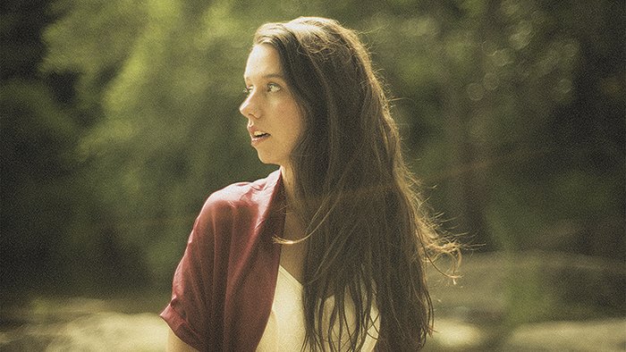 Raquel Lúa presenta el seu tercer àlbum, ‘Peinar raíces’