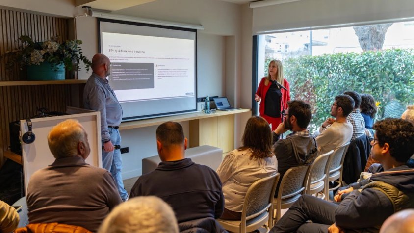 Roses vol reforçar l’aliança entre empresa i formació per retenir talent jove