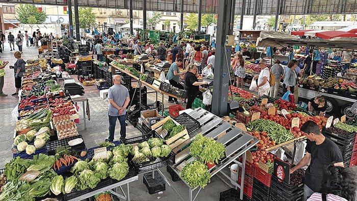 El mercat de la fruita i la verdura s’ampliarà amb cinc noves parades
