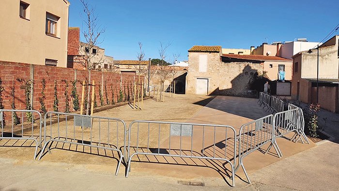 Vilabertran obre el pàrquing de la plaça U d’Octubre