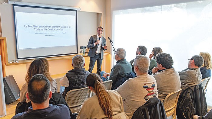 Els empresaris de Roses reclamen millores urgents en mobilitat