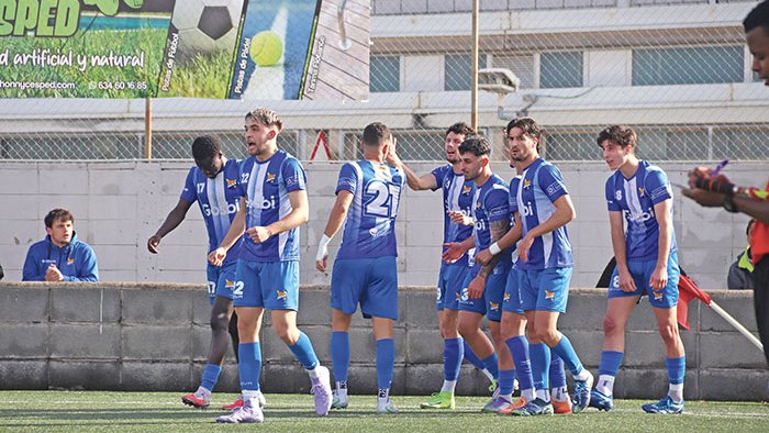 El Figueres remunta i esgarrapa un punt