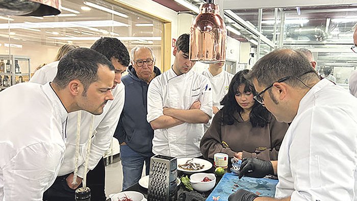 Alumnes d’hostaleria competeixen al certamen gastronòmic Pesca-Xef