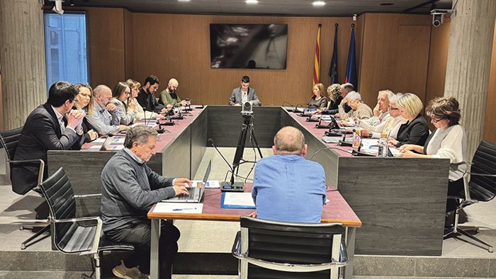 Aproven ajuts per habitatges de lloguer i de persones grans