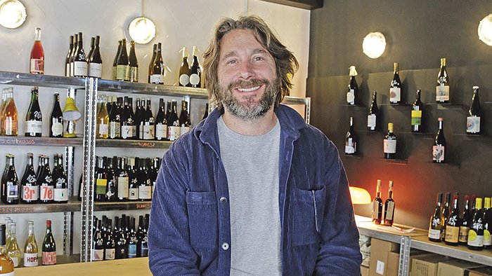 «La gent hauria de perdre la por de tastar vi natural»