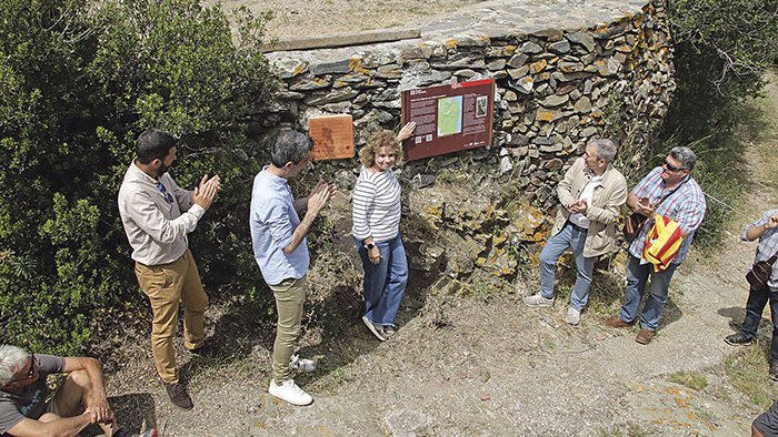 S’inauguren les plaques de les rutes de la llibertat
