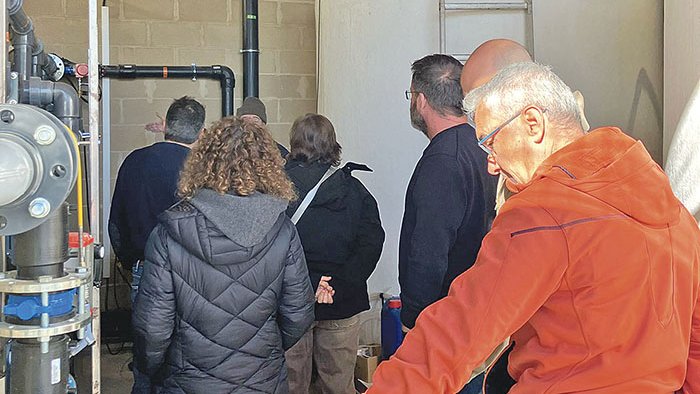 Els tècnics de Dipsalut, a Sant Llorenç de la Muga