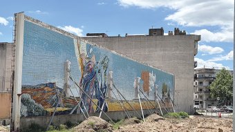 Reforç extra de seguretat per al mural del Grup 69