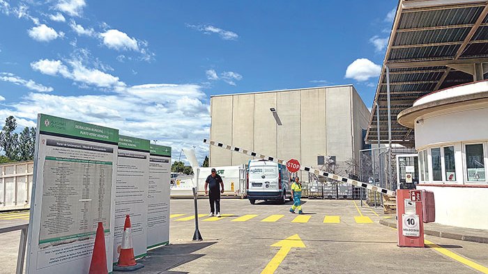 Els usuaris de la deixalleria han d’acreditar amb un rebut que viuen a Figueres